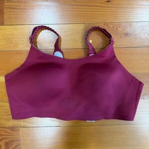 Brooks Seamless Wine Sports Bra
